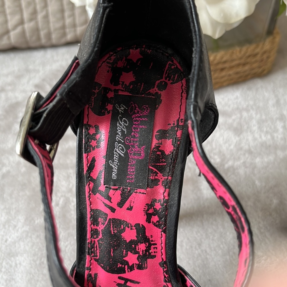 Abbey Dawn Avril Lavigne studded heels 8US women - Picture 7 of 9